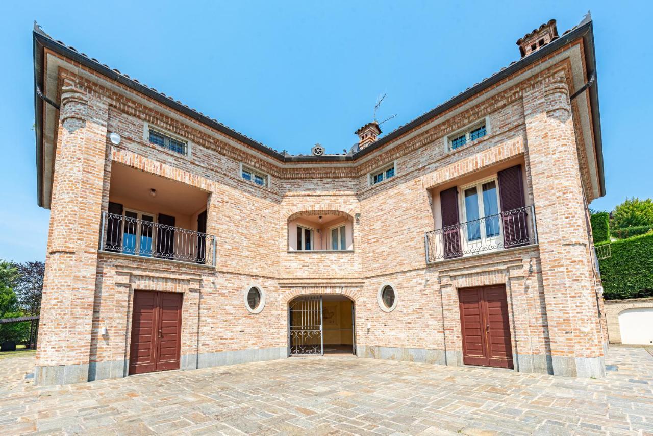 Villa Cornelia , Entire Villa With Private Pool Corneliano d'Alba Extérieur photo