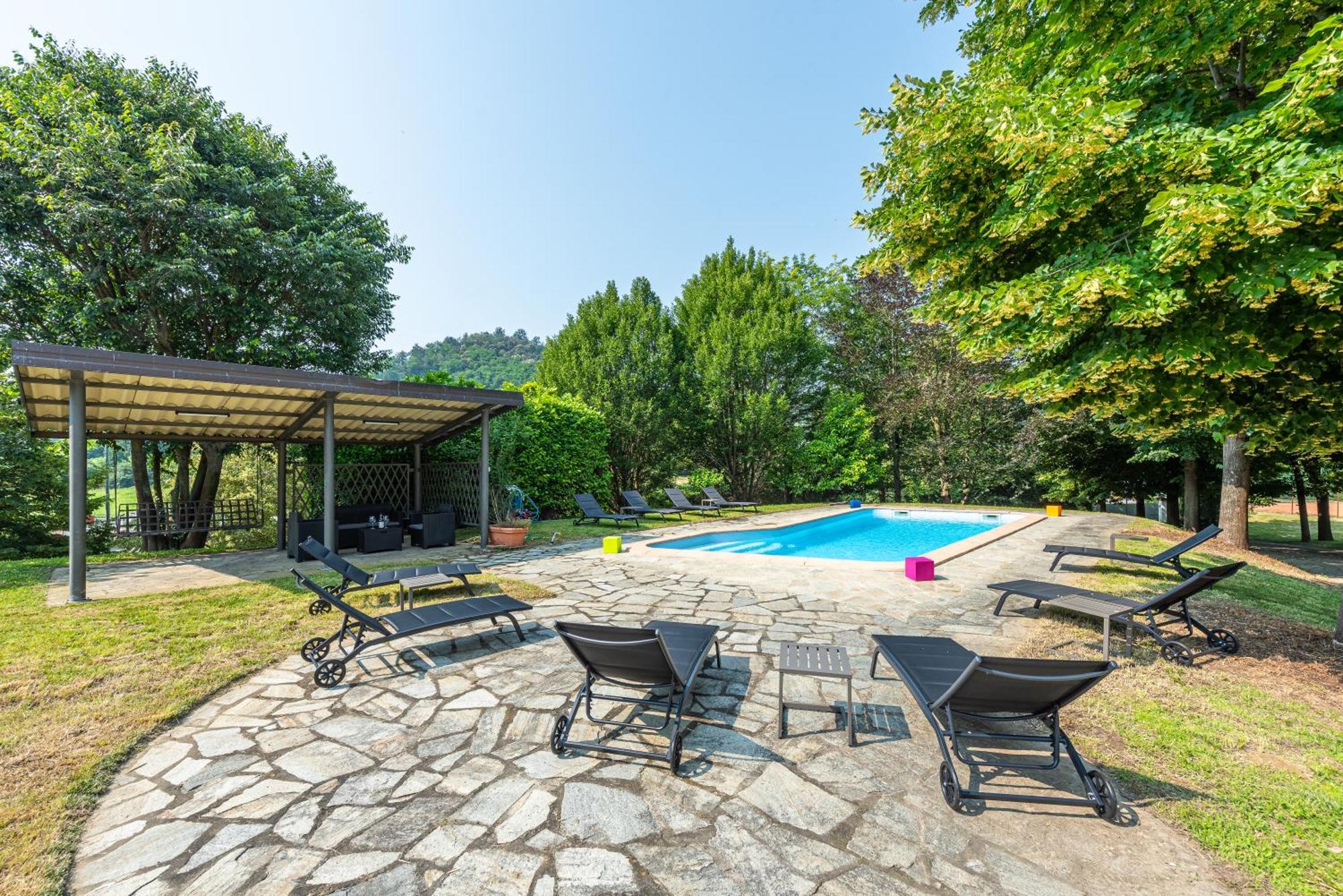 Villa Cornelia , Entire Villa With Private Pool Corneliano d'Alba Extérieur photo